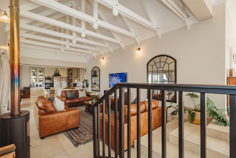 4 Bedroom Property for Sale in Kingswood Golf Estate Western Cape